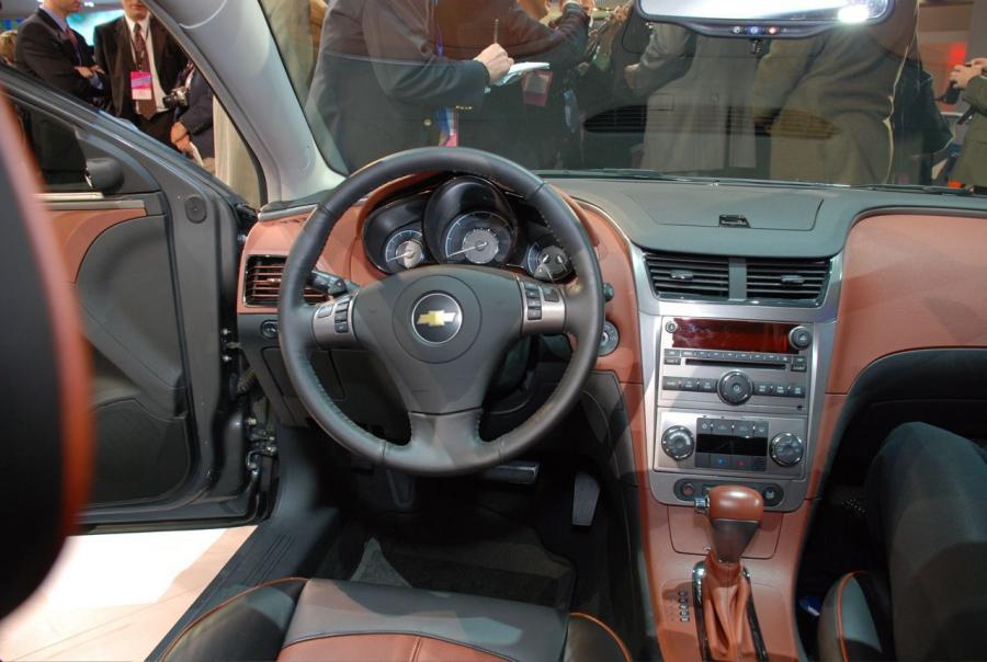  Chevrolet Malibu 2008 года  (фото 101 из 178)